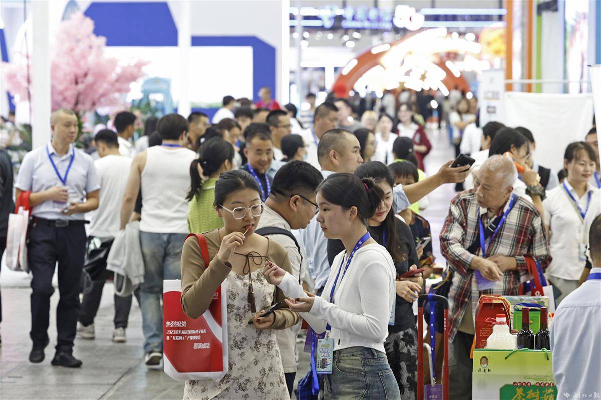 凤凰游戏客服电话